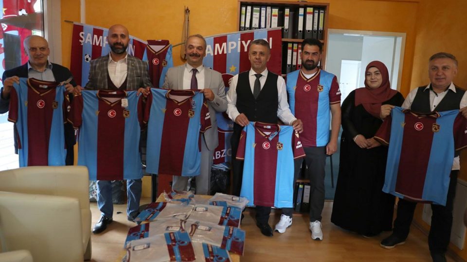 Trabzonsporlular şampiyonluğu Berlin’de de kutlayacak