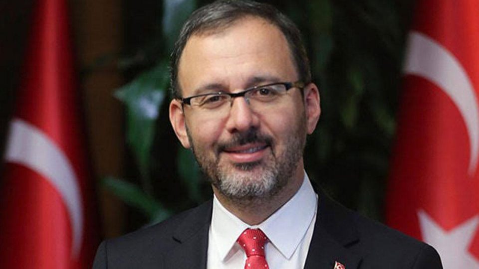 Bakan Kasapoğlu’ndan madalya kazanan karatecilere tebrik