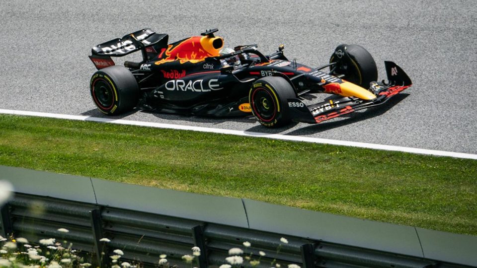 Avusturya’da sprint yarışının galibi Verstappen
