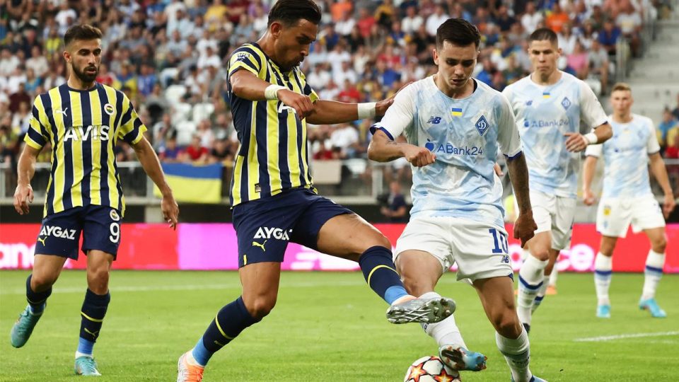 Fenerbahçe tur için sahaya çıkıyor