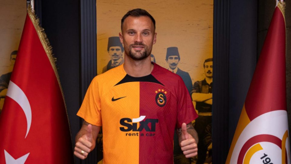 Galatasaray, Seferovic’i kadrosuna kattı