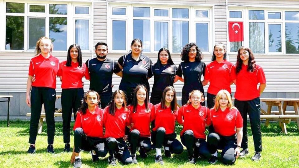 Milli güreşçiler, Hırvatistan’da 15 Yaş Altı Avrupa Şampiyonası’nda mindere çıkacak