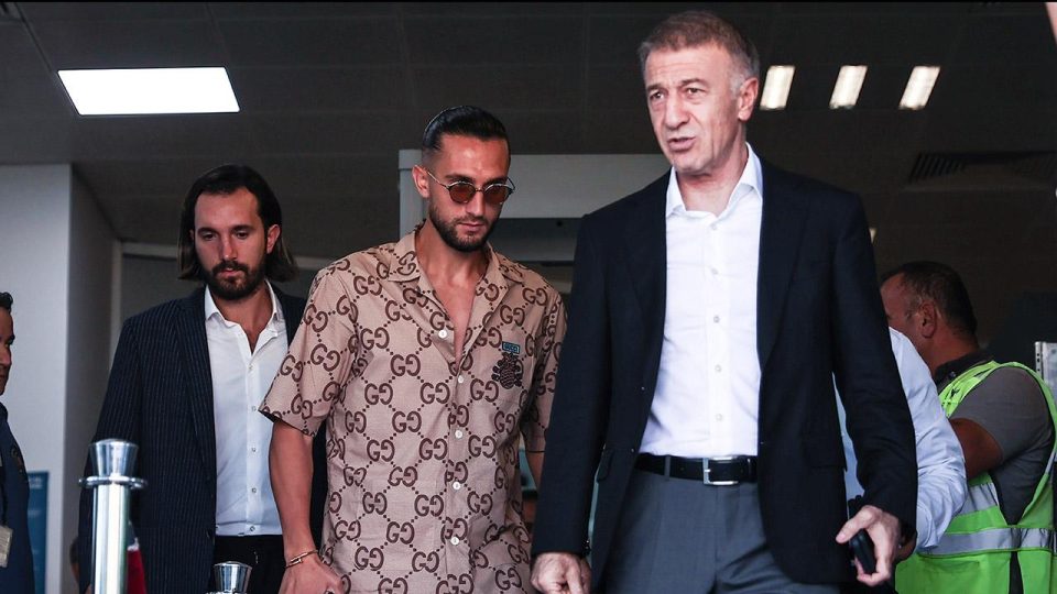 Trabzonspor’un yeni transferi Yusuf Yazıcı İstanbul’da