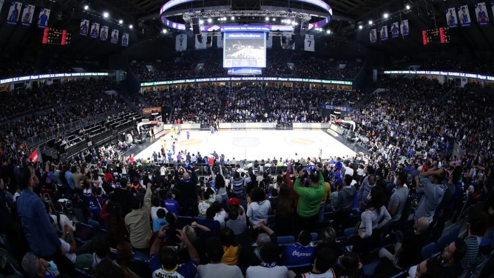 Anadolu Efes Valencia Basket’i konuk edecek