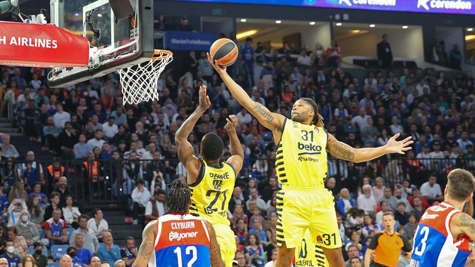 Avrupa’daki Türk derbisi Fenerbahçe Beko’nun
