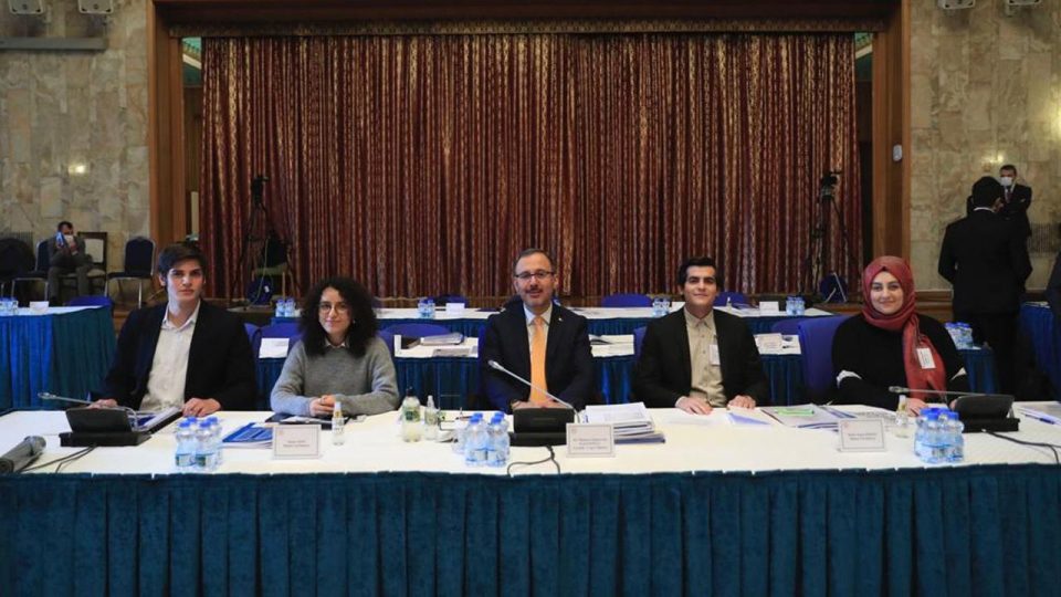 Bakan Kasapoğlu’ndan gençlere bütçe planlamasına katılım çağırısı