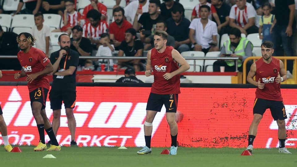 Galatasaray’da iç transfer harekatı