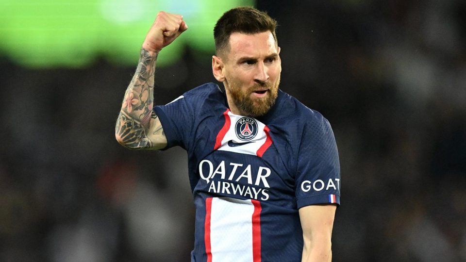 Lionel Messi bir ilki daha başardı