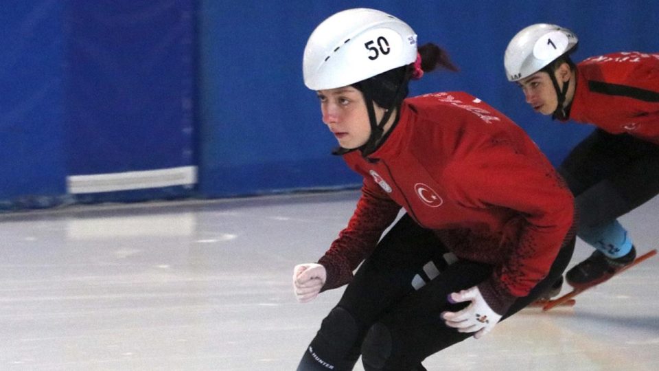 Rekortmen sporcu Derya Karadağ’ın hedefi Avrupa