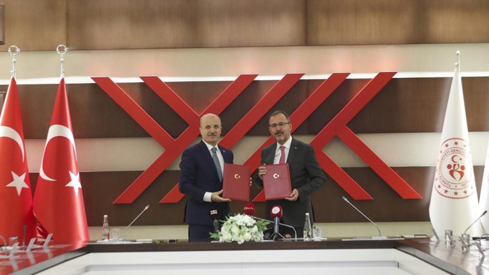 Gençlik ve Spor Bakanlığı ile YÖK arasında iş birliği protokolü imzalandı