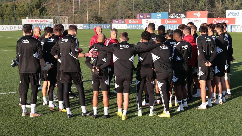Şenol Güneş oyuncuların performansından memnun değil