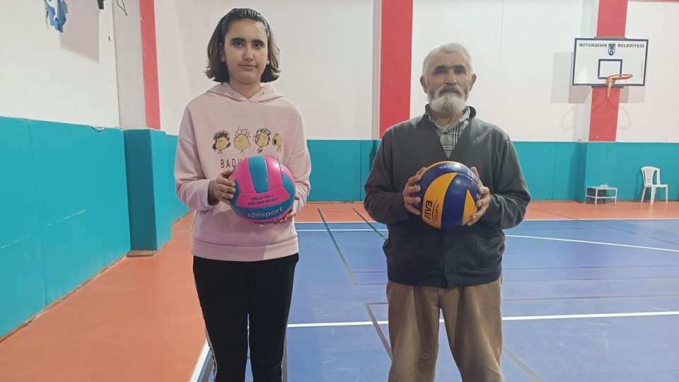 Engelli torunu için 74 yaşında sahaya indi