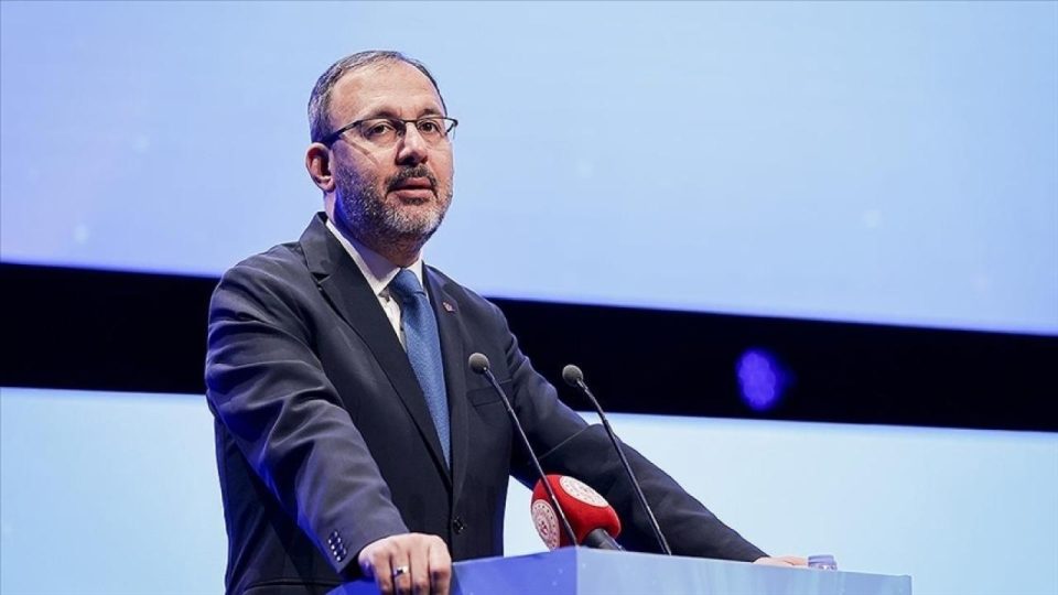 Bakan Kasapoğlu’ndan “GSB’de geçen yıl” paylaşımı
