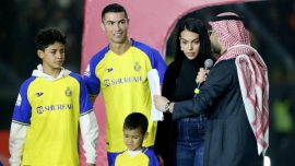 Cristiano Ronaldo için imza töreni düzenlendi