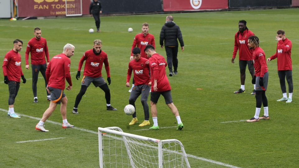 Galatasaray’da transfer gündemi ısınıyor