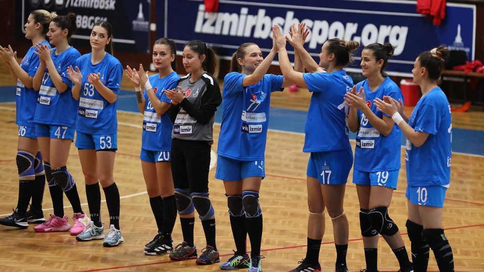 İzmir Büyükşehir Belediyespor Avrupa’da çeyrek final peşinde