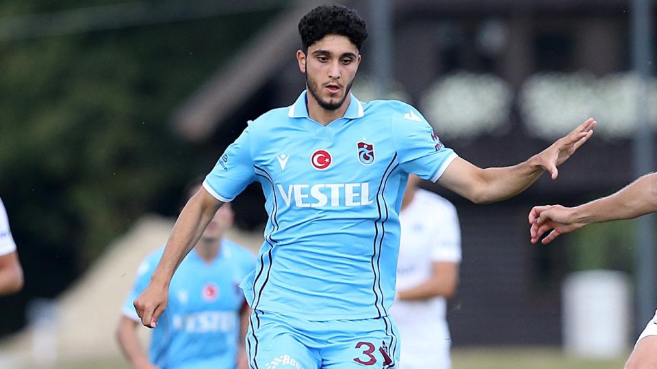 Trabzonspor’da Emrehan Gedikli Avusturya’ya transfer oldu