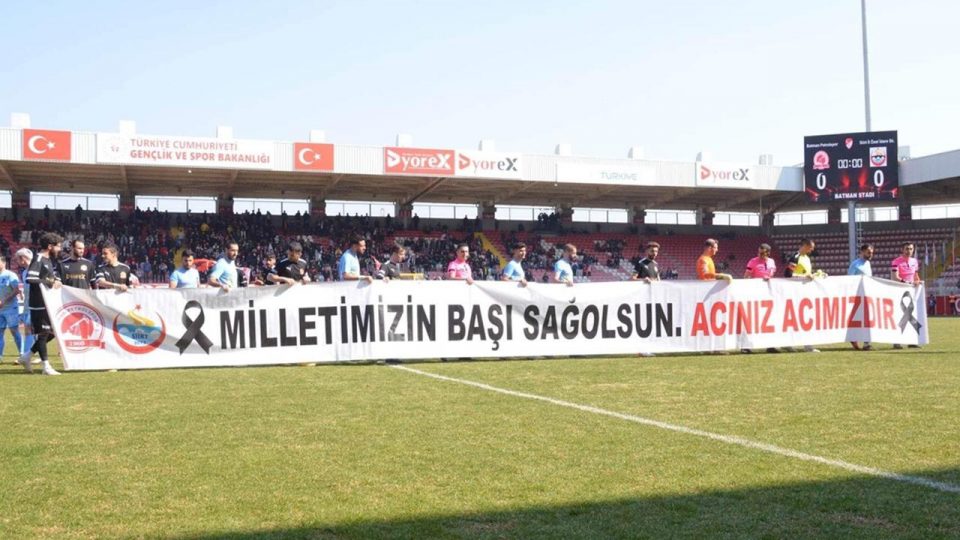 Batman Petrolspor ile Siirt İl Özel İdaresi depremzedelere destek maçında karşılaştı