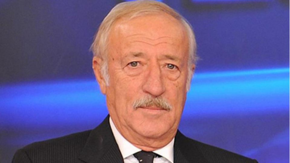 Futbolun efsane isimlerinden Ziya Şengül yaşamını yitirdi