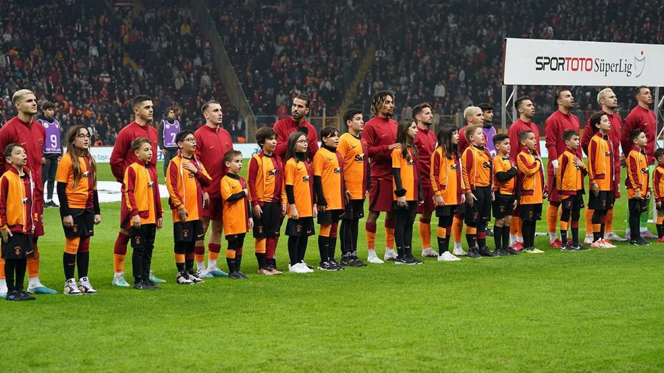 Galatasaray’ın Antalya kamp kadrosu açıklandı