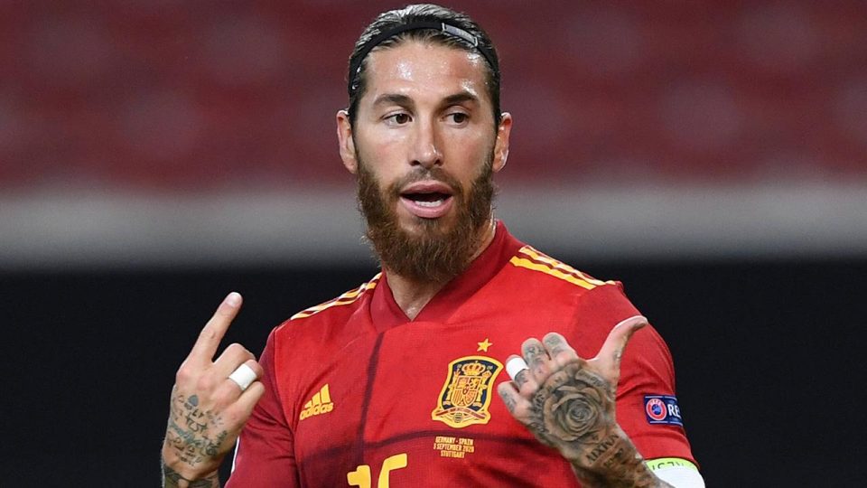 İspanyol futbolcu Sergio Ramos milli takıma veda etti