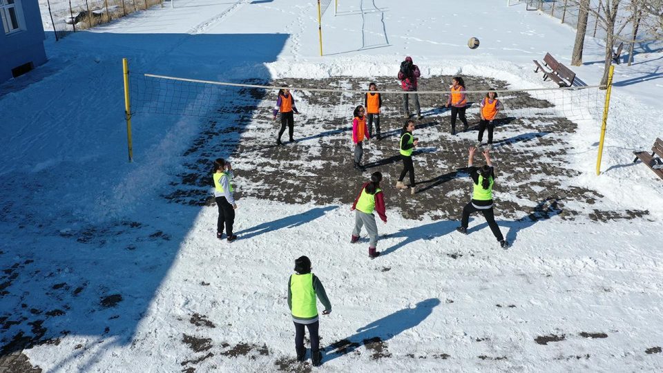 Köyün voleybolcu kızları “Türkiye şampiyonluğu” için kenetlendi