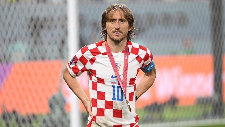 Luka Modric formasını depremzedeler için bağışladı