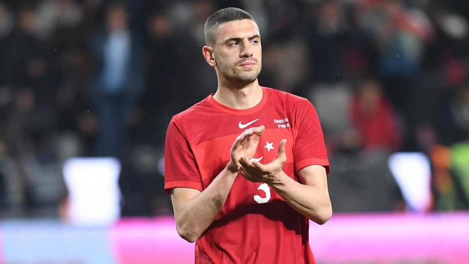 Merih Demiral’ın yardım kampanyasına yoğun ilgi