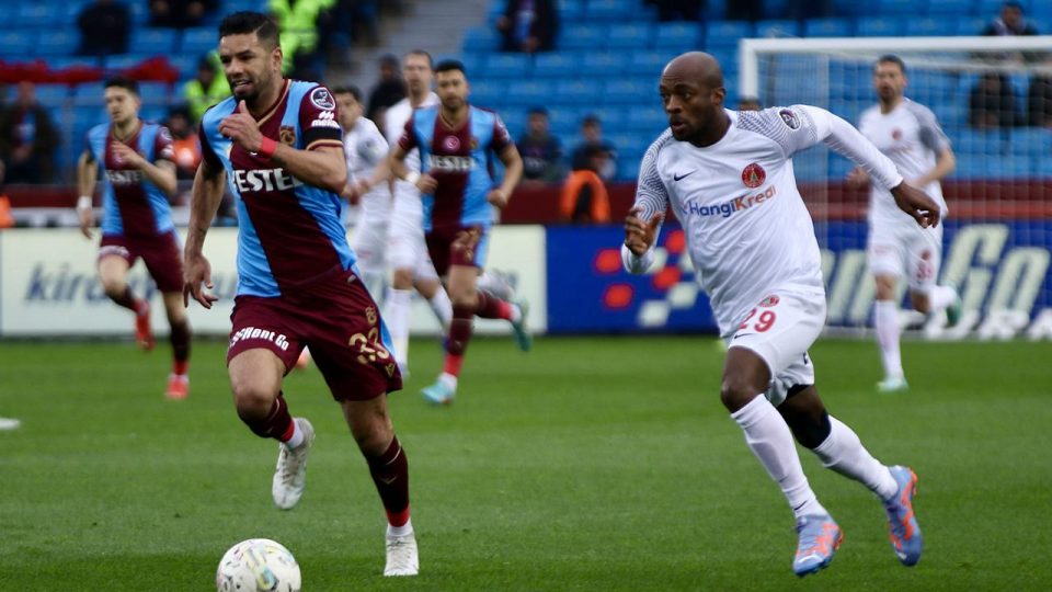 Abdullah Avcı’dan 2 değişiklik