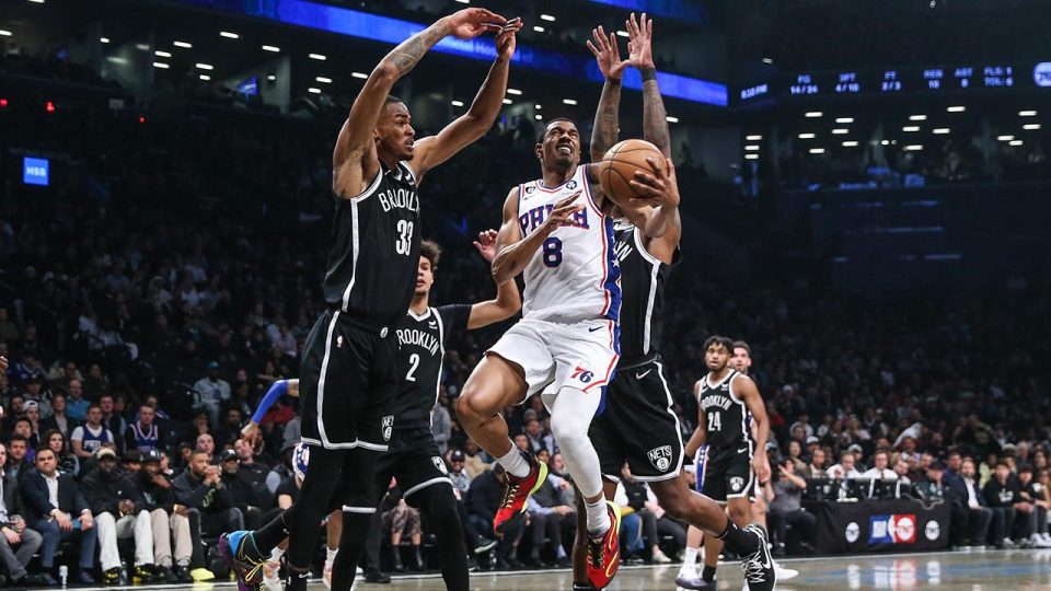 Philadelphia 76ers NBA Doğu Konferansı yarı finalinden bir maç uzakta