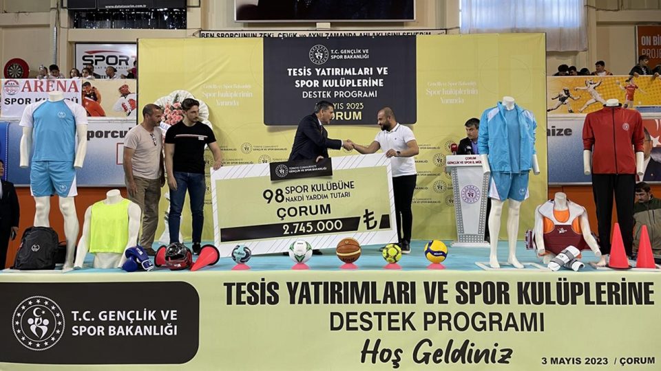 Gençlik ve Spor Bakanlığından Çorum’daki spor kulüplerine destek
