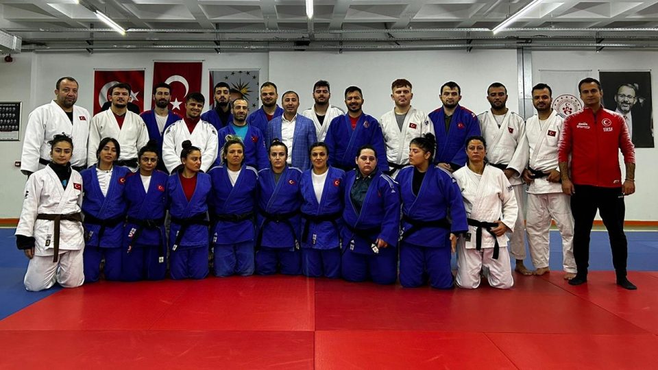 İşitme engelli milli judocular Avrupa Şampiyona’nda mücadele edecek