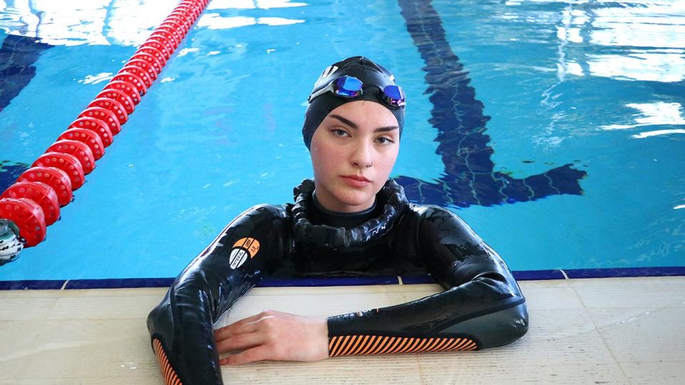 Milli sporcu Alya Akar serbest dalışta dünya şampiyonluğu hedefiyle çalışıyor
