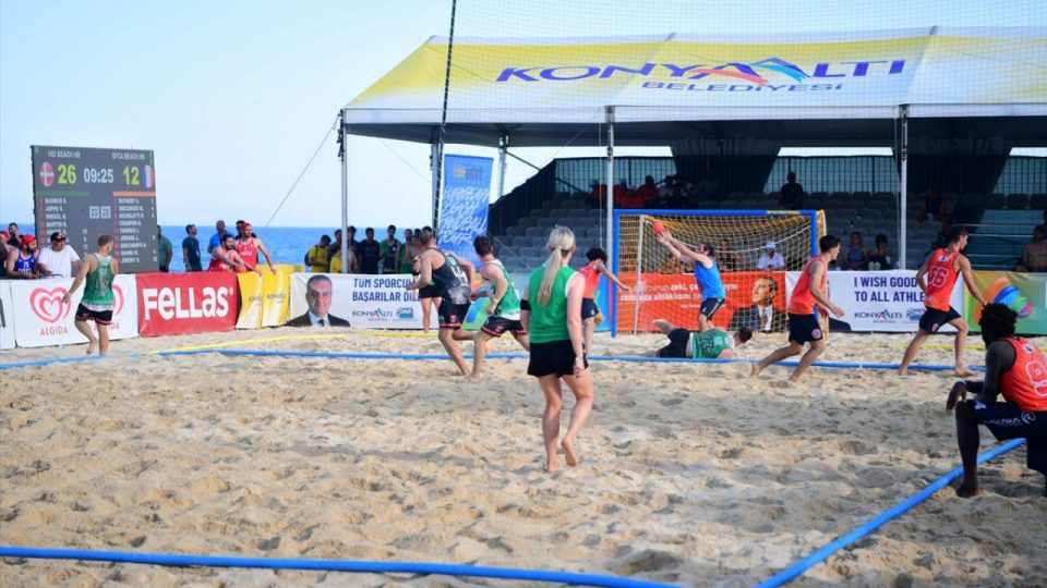 Avrupa Plaj Hentbolu Finalleri Antalya’da devam ediyor