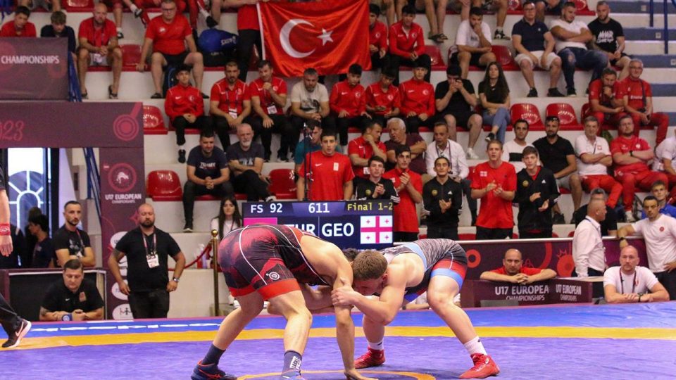 Milliler, 17 Yaş Altı Avrupa Güreş Şampiyonası’nda 14 madalya kazandı