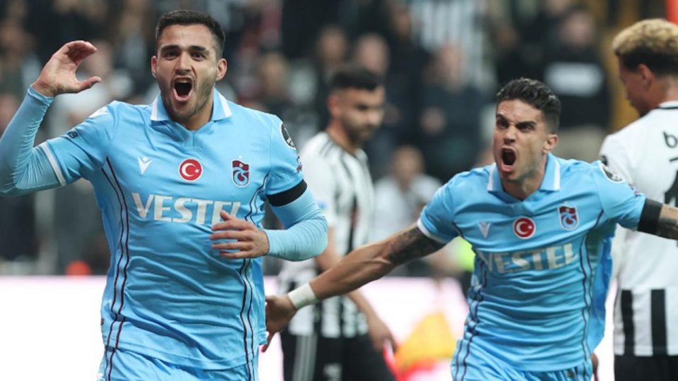 Olympiakos’tan Bartra ve Maxi Gomez’e kanca