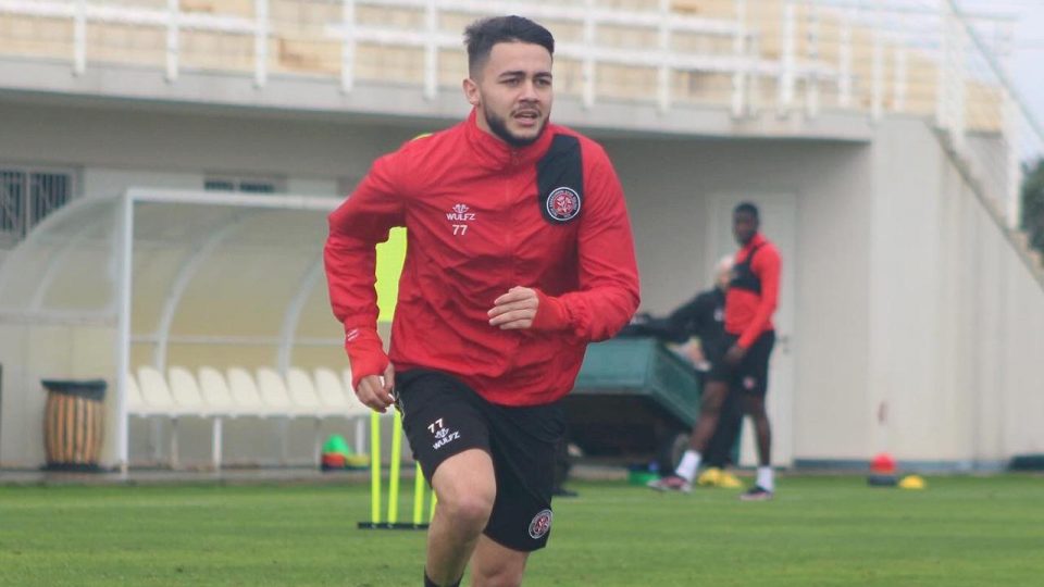 Fatih Karagümrük Adnan Uğur’un sözleşmesini uzattı