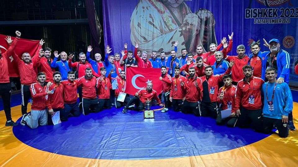 Milli sporculardan İşitme Engelliler Dünya Güreş Şampiyonası’nda 6 madalya