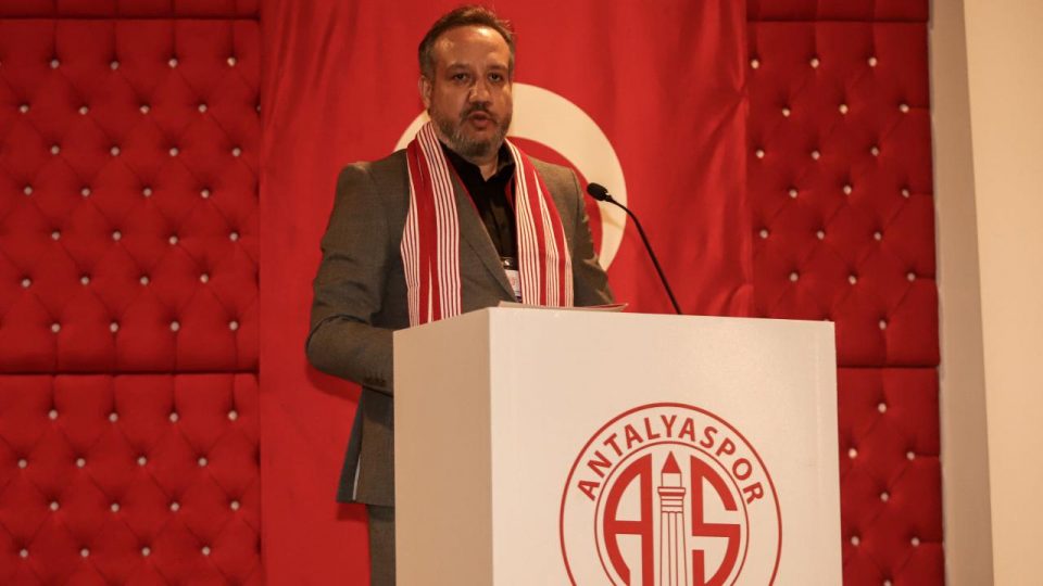Antalyaspor’da başkanlığa Sinan Boztepe seçildi