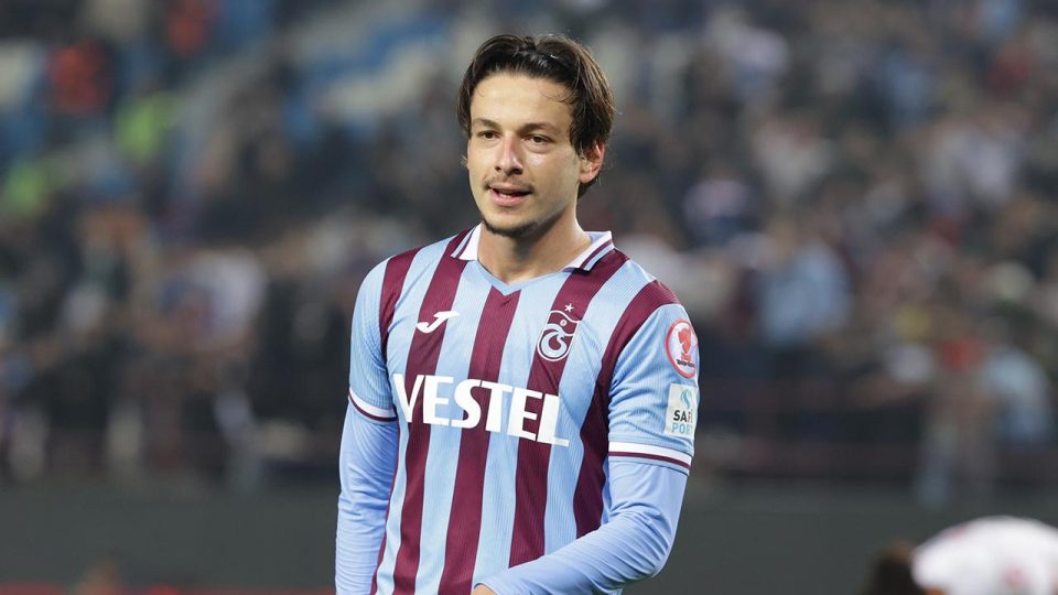 Trabzonspor’un parlayan golcüsü Enis Destan