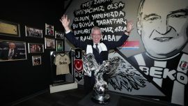 Fernando Santos Beşiktaş müzesini gezdi