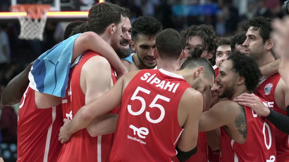 12 Dev Adam bugün parkeye çıkıyor