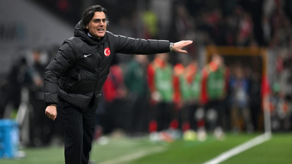 A Milli Takım, 2 yıl daha Montella’ya emanet