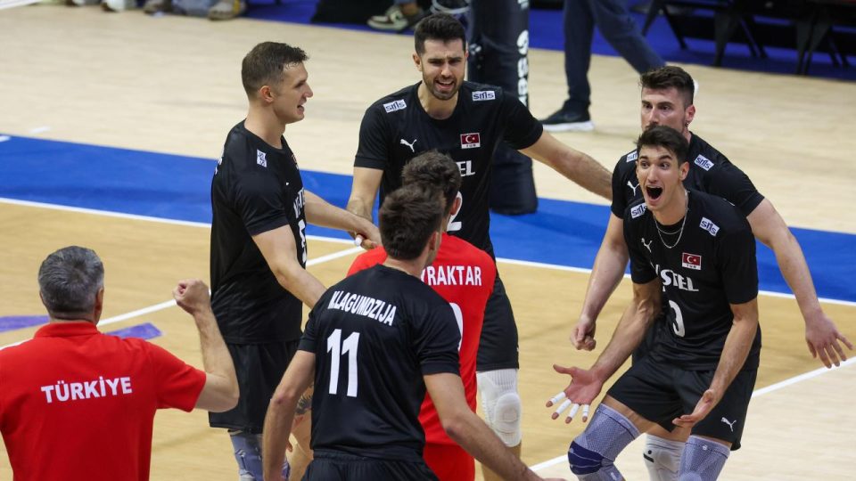 A Milli Erkek Voleybol Takımı’nın son 16 turundaki rakibi Hollanda oldu